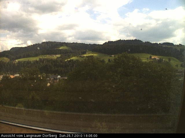 Webcam-Bild: Aussicht vom Dorfberg in Langnau 20100725-180500