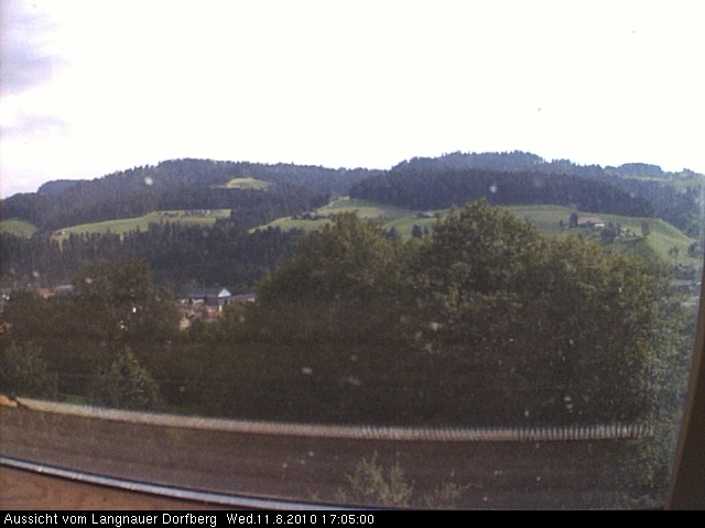 Webcam-Bild: Aussicht vom Dorfberg in Langnau 20100811-170500
