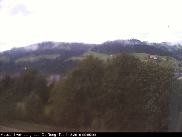 Webcam-Bild: Aussicht vom Dorfberg in Langnau 20100824-090500