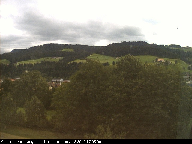 Webcam-Bild: Aussicht vom Dorfberg in Langnau 20100824-170500