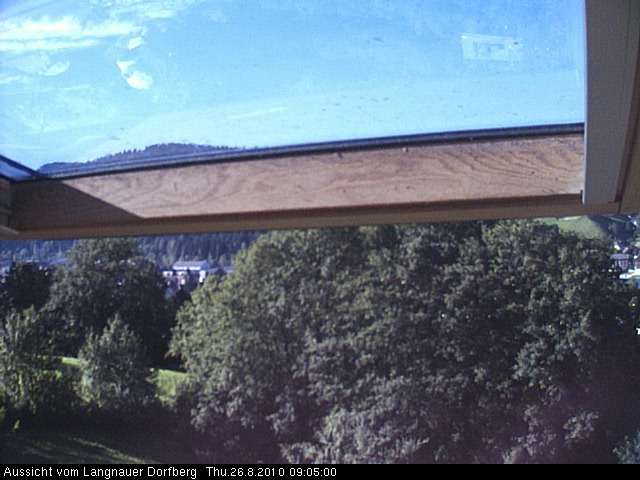 Webcam-Bild: Aussicht vom Dorfberg in Langnau 20100826-090500