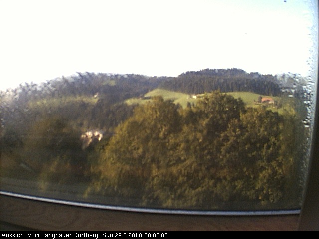 Webcam-Bild: Aussicht vom Dorfberg in Langnau 20100829-080500