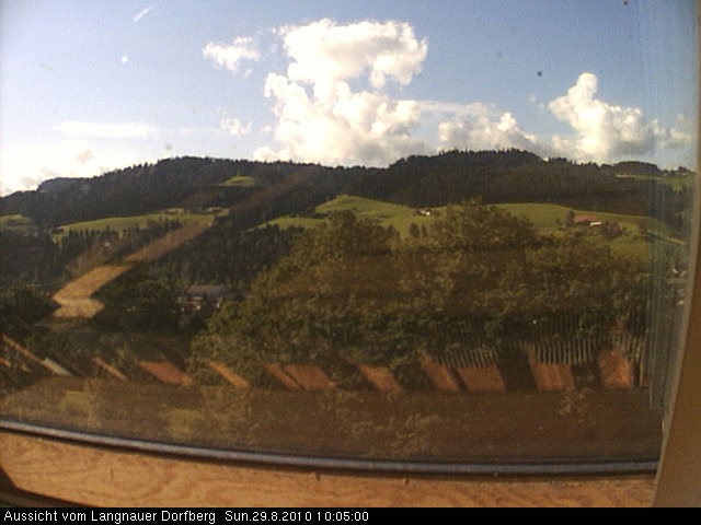 Webcam-Bild: Aussicht vom Dorfberg in Langnau 20100829-100500