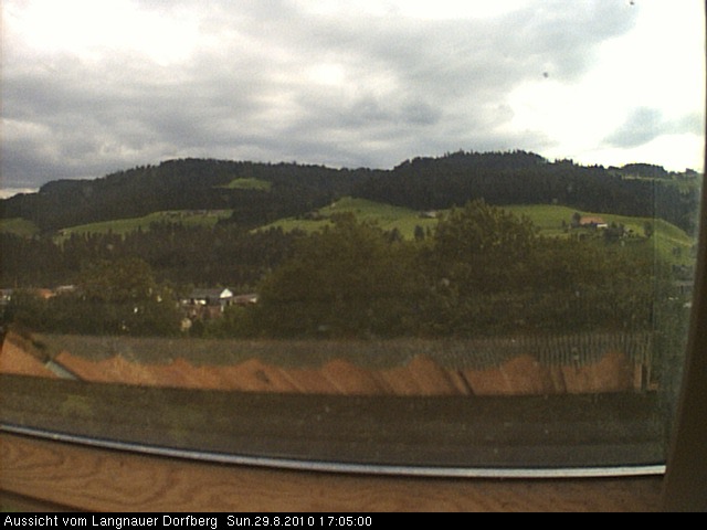 Webcam-Bild: Aussicht vom Dorfberg in Langnau 20100829-170500