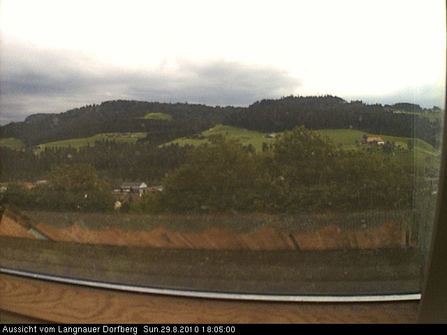 Webcam-Bild: Aussicht vom Dorfberg in Langnau 20100829-180500