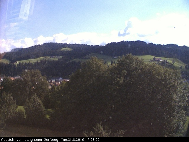 Webcam-Bild: Aussicht vom Dorfberg in Langnau 20100831-170500