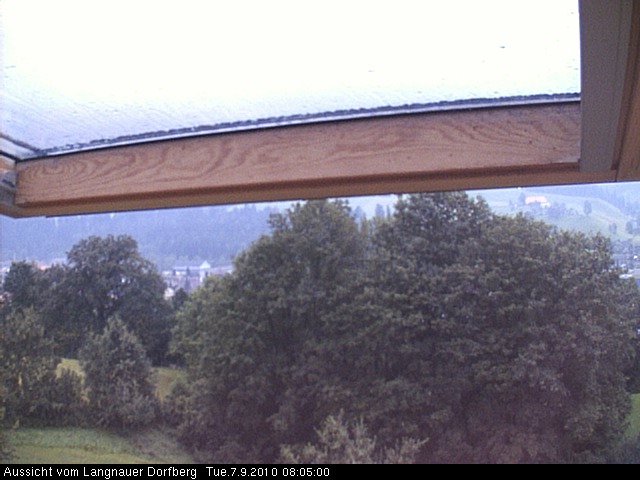 Webcam-Bild: Aussicht vom Dorfberg in Langnau 20100907-080500