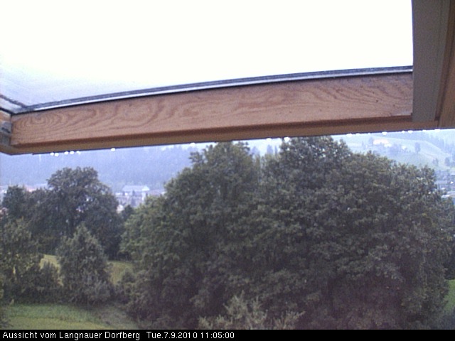 Webcam-Bild: Aussicht vom Dorfberg in Langnau 20100907-110500