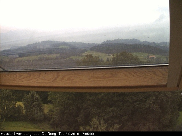 Webcam-Bild: Aussicht vom Dorfberg in Langnau 20100907-170500