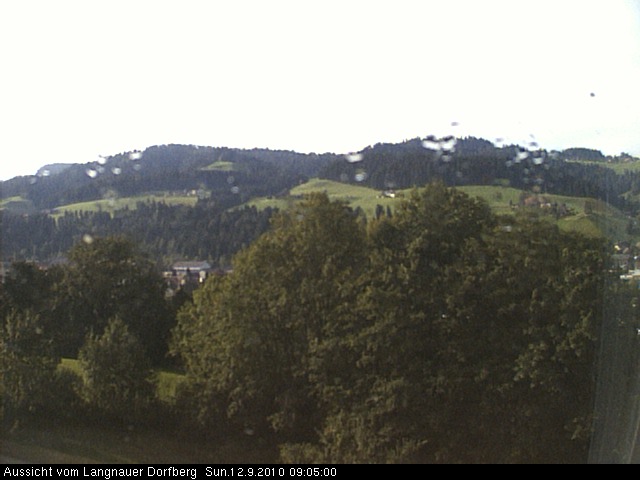 Webcam-Bild: Aussicht vom Dorfberg in Langnau 20100912-090500