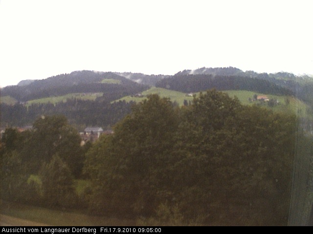 Webcam-Bild: Aussicht vom Dorfberg in Langnau 20100917-090500