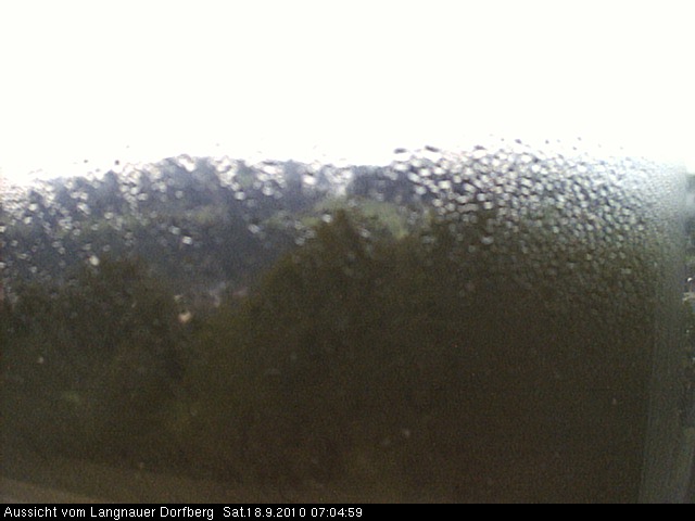 Webcam-Bild: Aussicht vom Dorfberg in Langnau 20100918-070500