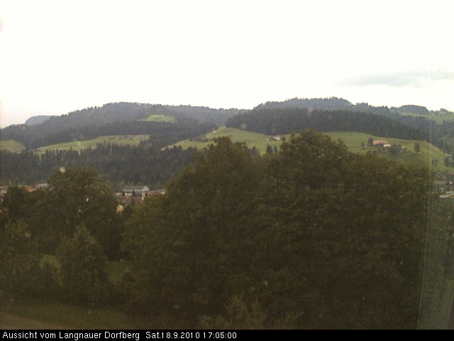 Webcam-Bild: Aussicht vom Dorfberg in Langnau 20100918-170500
