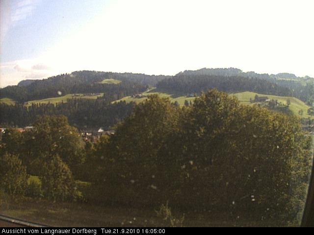 Webcam-Bild: Aussicht vom Dorfberg in Langnau 20100921-160500