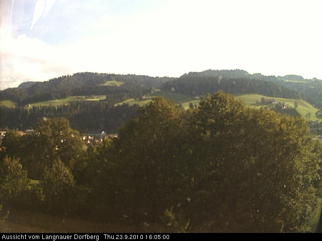 Webcam-Bild: Aussicht vom Dorfberg in Langnau 20100923-170500