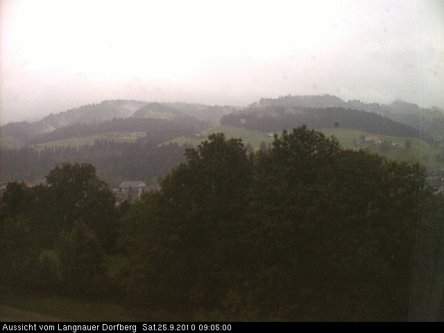 Webcam-Bild: Aussicht vom Dorfberg in Langnau 20100925-090500