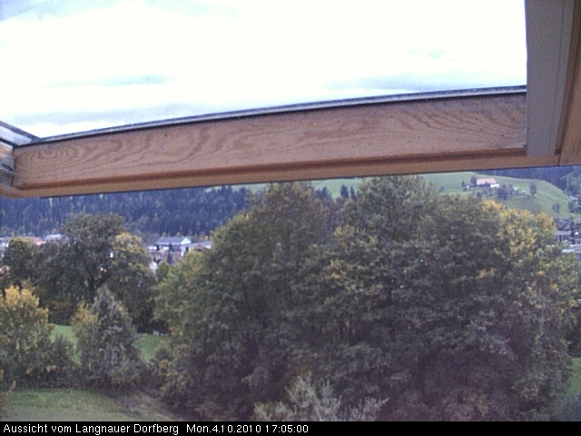 Webcam-Bild: Aussicht vom Dorfberg in Langnau 20101004-170500