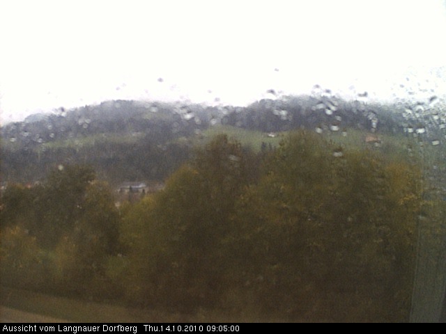 Webcam-Bild: Aussicht vom Dorfberg in Langnau 20101014-090500