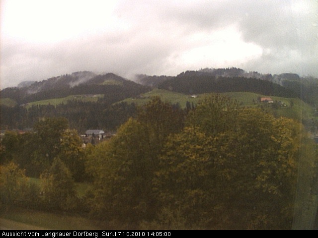 Webcam-Bild: Aussicht vom Dorfberg in Langnau 20101017-140500