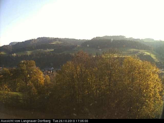 Webcam-Bild: Aussicht vom Dorfberg in Langnau 20101026-170500