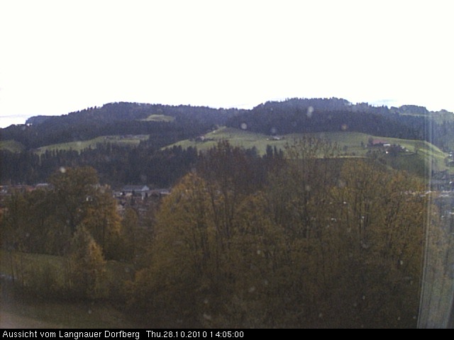 Webcam-Bild: Aussicht vom Dorfberg in Langnau 20101028-140500