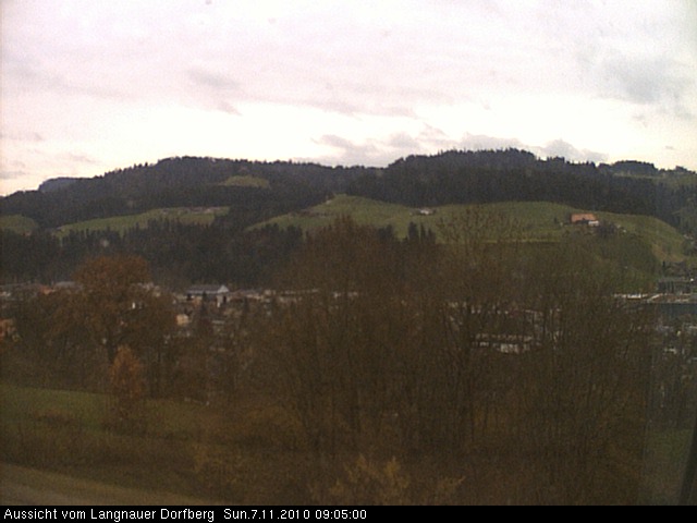 Webcam-Bild: Aussicht vom Dorfberg in Langnau 20101107-090500