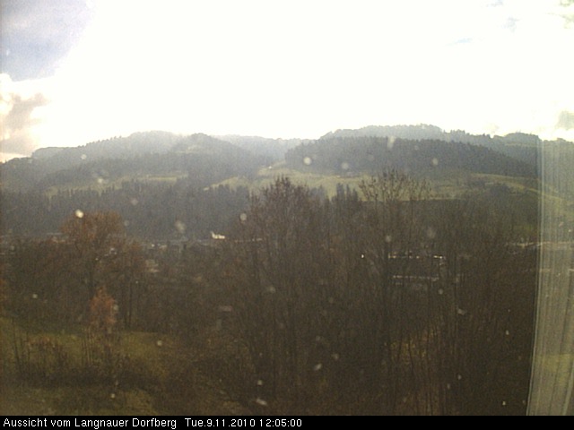 Webcam-Bild: Aussicht vom Dorfberg in Langnau 20101109-120500