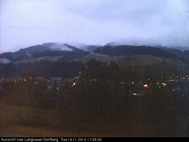 Webcam-Bild: Aussicht vom Dorfberg in Langnau 20101116-170500