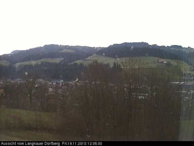Webcam-Bild: Aussicht vom Dorfberg in Langnau 20101119-120500