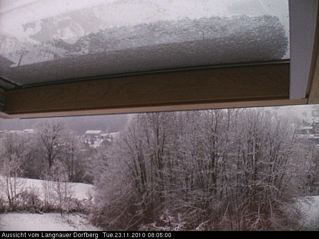Webcam-Bild: Aussicht vom Dorfberg in Langnau 20101123-080500