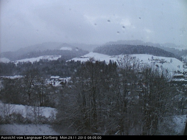 Webcam-Bild: Aussicht vom Dorfberg in Langnau 20101129-080500