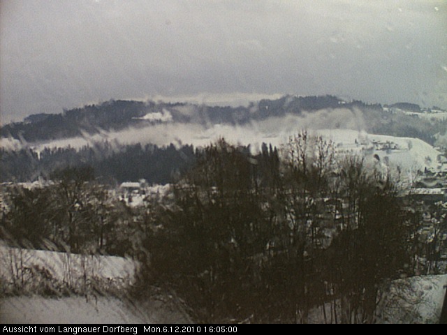 Webcam-Bild: Aussicht vom Dorfberg in Langnau 20101206-160500