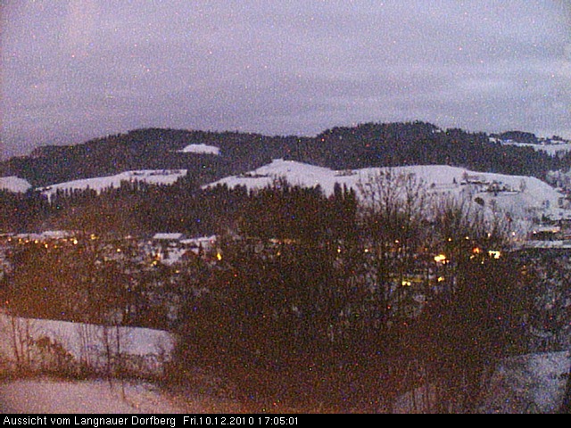 Webcam-Bild: Aussicht vom Dorfberg in Langnau 20101210-170500