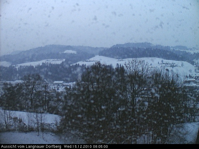 Webcam-Bild: Aussicht vom Dorfberg in Langnau 20101215-080500