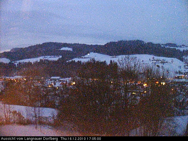 Webcam-Bild: Aussicht vom Dorfberg in Langnau 20101216-170500