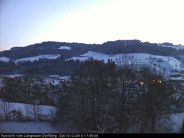 Webcam-Bild: Aussicht vom Dorfberg in Langnau 20101218-170500