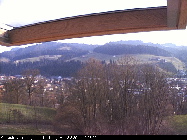 Webcam-Bild: Aussicht vom Dorfberg in Langnau 20110318-170500