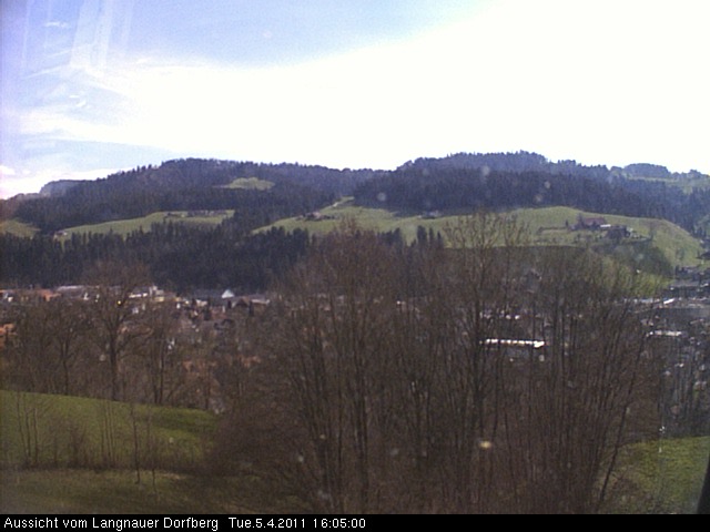 Webcam-Bild: Aussicht vom Dorfberg in Langnau 20110405-160500