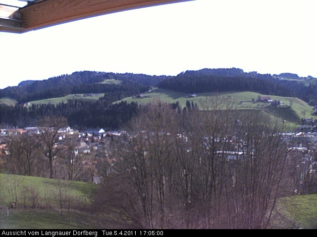 Webcam-Bild: Aussicht vom Dorfberg in Langnau 20110405-170500