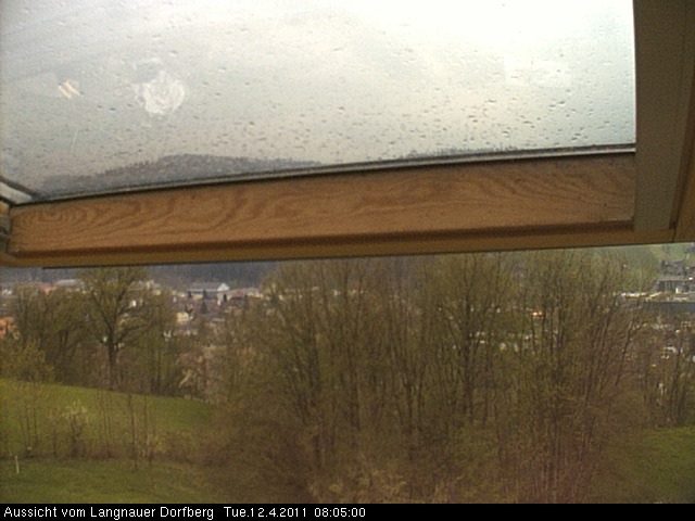 Webcam-Bild: Aussicht vom Dorfberg in Langnau 20110412-080500