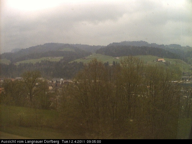 Webcam-Bild: Aussicht vom Dorfberg in Langnau 20110412-090500