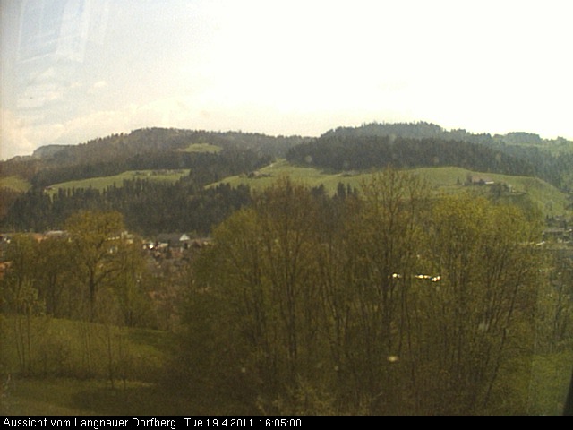 Webcam-Bild: Aussicht vom Dorfberg in Langnau 20110419-160500