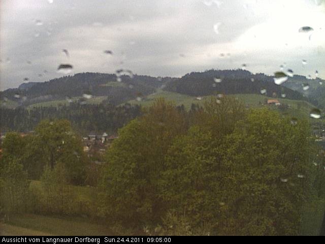 Webcam-Bild: Aussicht vom Dorfberg in Langnau 20110424-090500