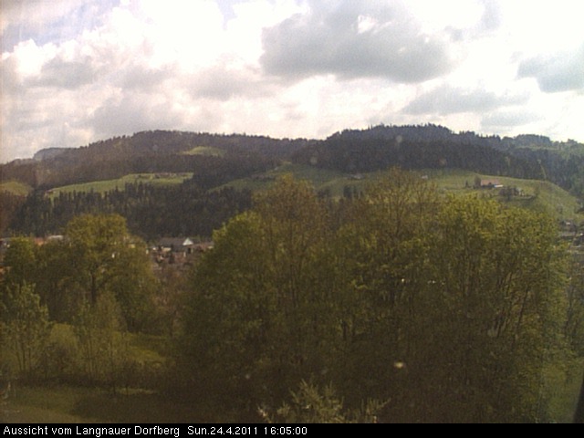 Webcam-Bild: Aussicht vom Dorfberg in Langnau 20110424-160500