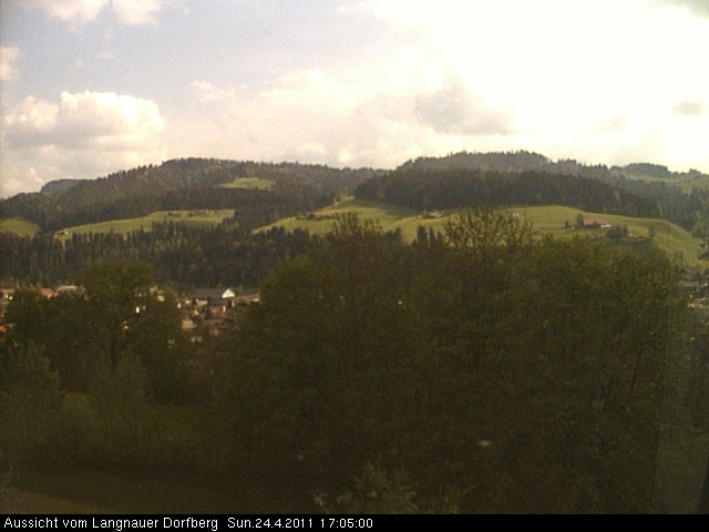 Webcam-Bild: Aussicht vom Dorfberg in Langnau 20110424-170500