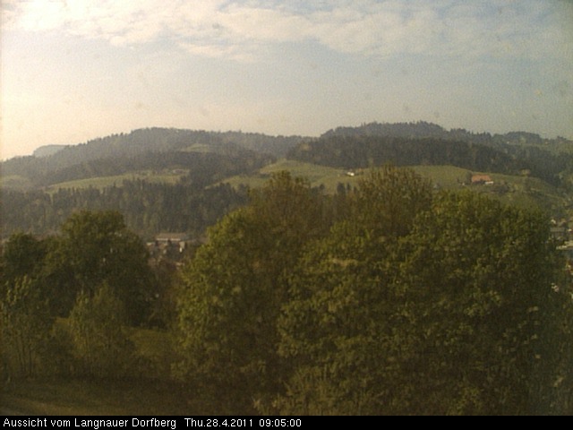Webcam-Bild: Aussicht vom Dorfberg in Langnau 20110428-090500