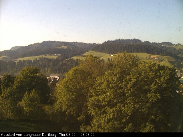 Webcam-Bild: Aussicht vom Dorfberg in Langnau 20110505-080500