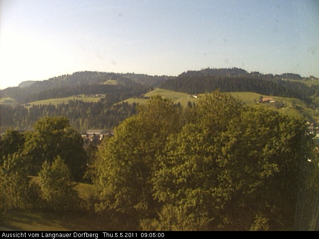Webcam-Bild: Aussicht vom Dorfberg in Langnau 20110505-090500