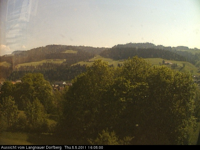 Webcam-Bild: Aussicht vom Dorfberg in Langnau 20110505-160500