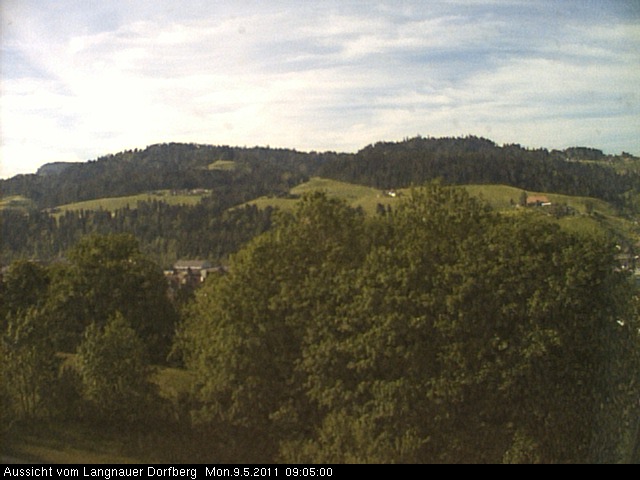 Webcam-Bild: Aussicht vom Dorfberg in Langnau 20110509-090500